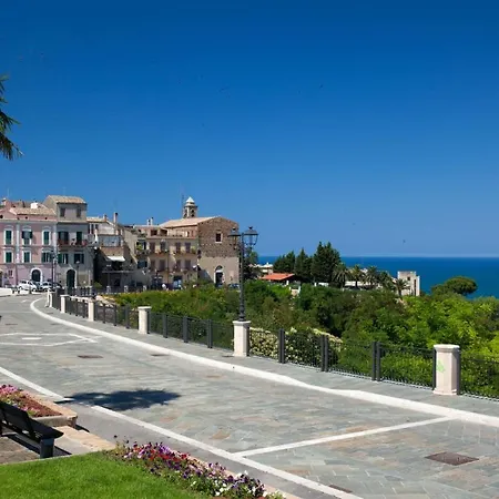 Poseidon 1 Piano - Myho Casa